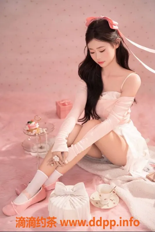 杭州楼凤资源信息,上城嫩妹晨彤彤，巨乳服务800元起