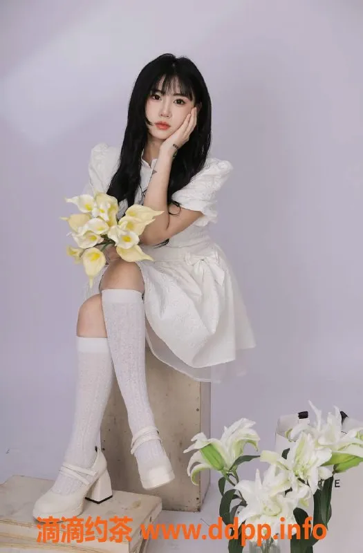 杭州楼凤-上城小公主，900元/次，羞羞服务等你来尝试！