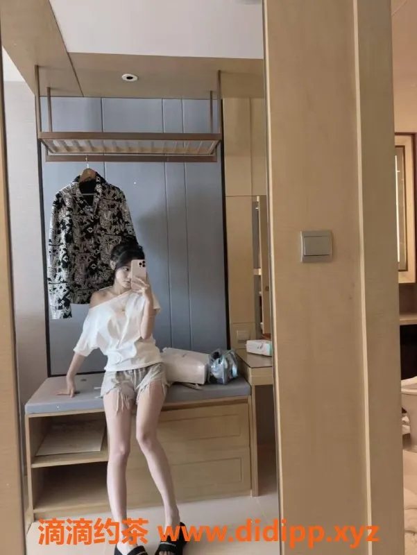 广州楼凤-广州天河小鱼嫩妹，888起，欢迎体验！