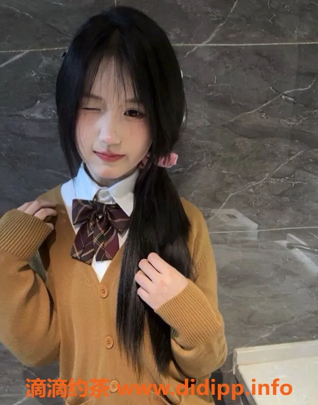 广州楼凤-广佛嫩妹依依，20PP舌吻夜课体验