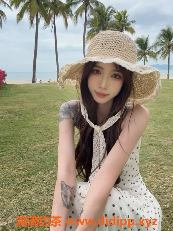 广州楼凤-佛山禅城御姐66，课费8P，享受舌吻和大长腿服务！