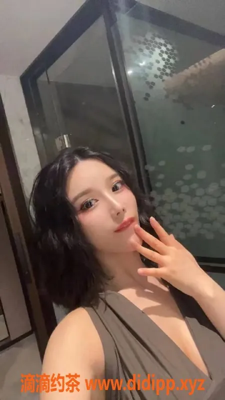 北京楼凤-通州唐玄奘，23岁168cm，性感颜值服务1200起