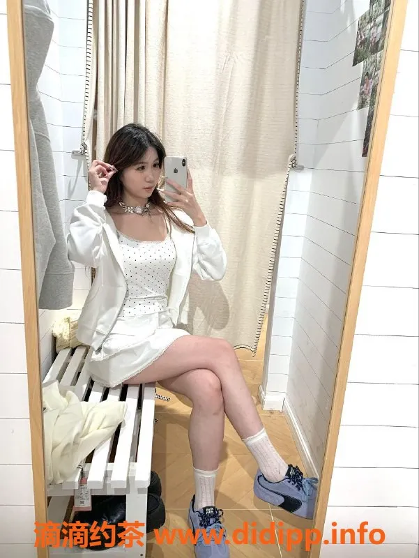 深圳楼凤资源信息,罗湖区极品外出女神婉儿，22岁身材火辣