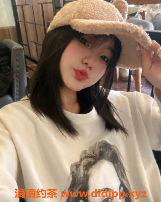 上海楼凤资源信息,普陀年糕学生妹，160cm肤白嫩妹，1100元开启美妙体验