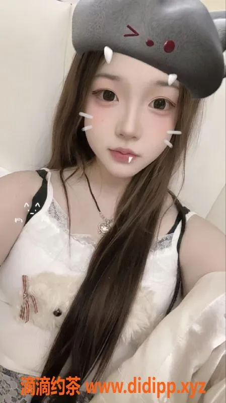 厦门楼凤资源信息,集美嫩妹点点，舌吻服务，18岁