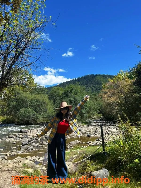 广州楼凤-天河嫩妹芷桐，视频验证超真实，600一小时！