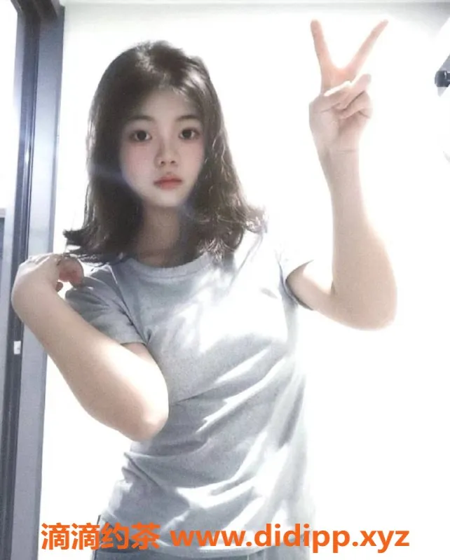 广州楼凤-佛山小七蛇吻，停车600起，服务一流！