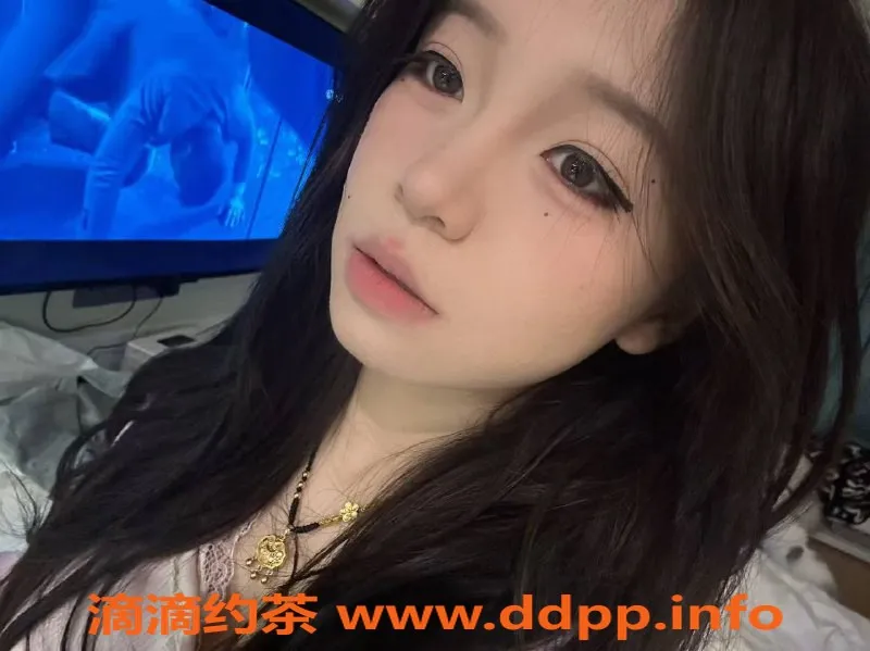 广州楼凤-天河柒柒，服务三件套，仅需600元起