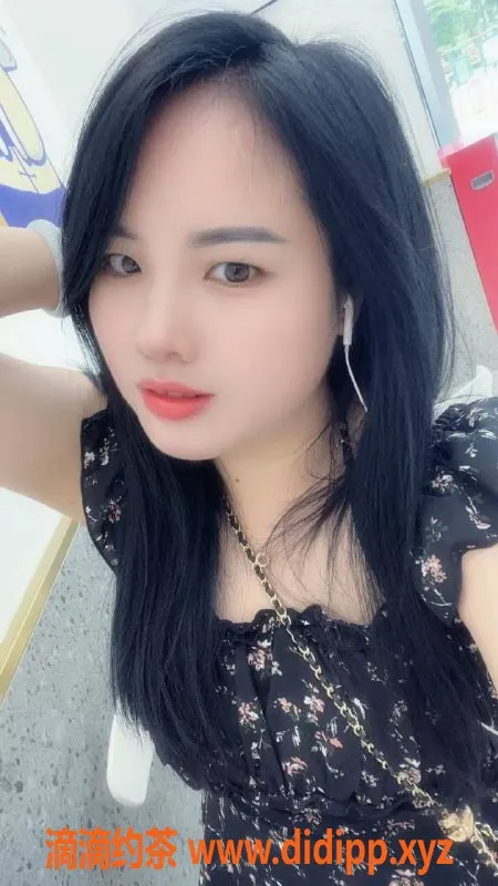 广州楼凤-白云雪雪，课费400，期待你的光临！