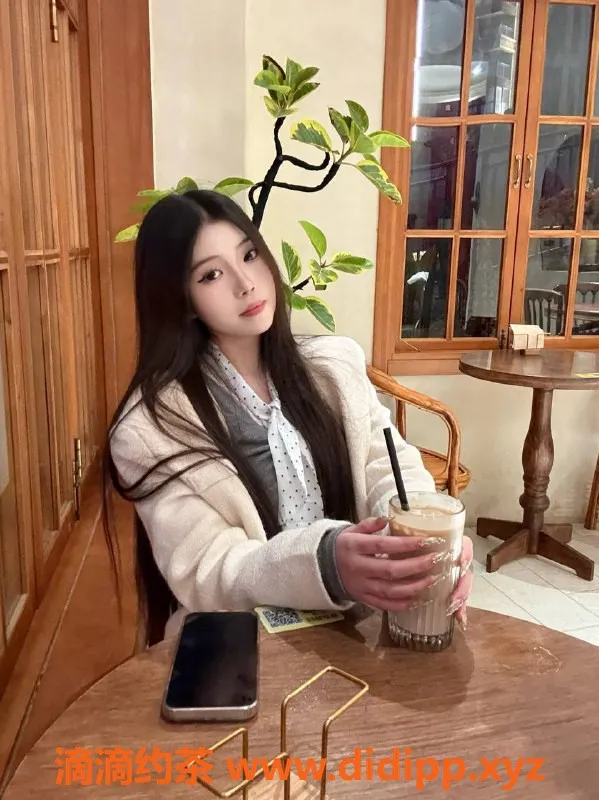 广州楼凤-天河瑶瑶，900元私密服务等你来体验