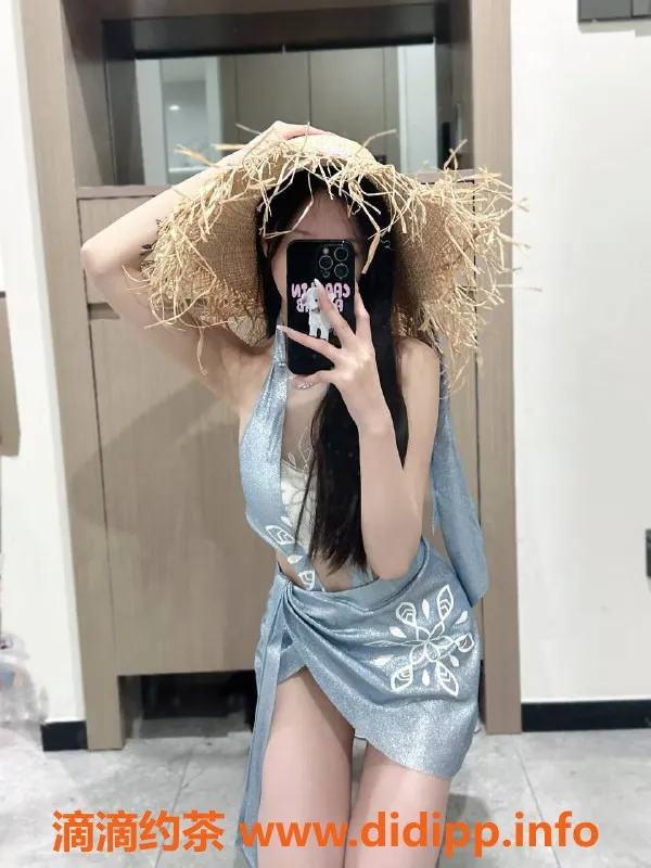 杭州楼凤-杭州上城区沛沛，16岁身材40kg，超值体验