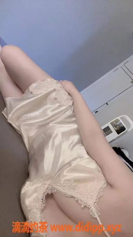 郑州楼凤-中原区巧克力，160cm 46kg，26岁私密服务