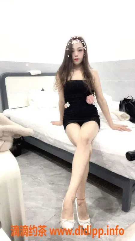 广州楼凤-天河乐乐23岁，163cm，34D，超值服务等你体验！