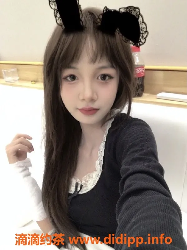 成都楼凤-成都雯雯，18岁嫩妹，600p体验快感！