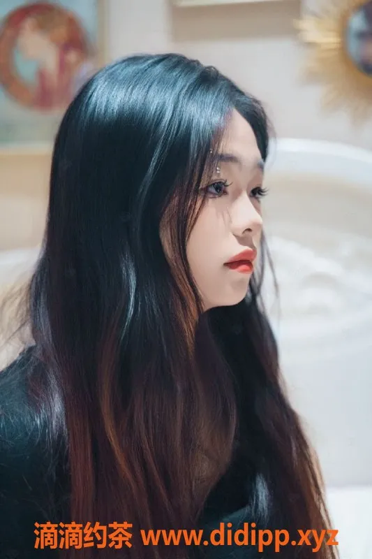 成都楼凤-高新区嫩妹思思，7p服务仅需7元，优惠多多