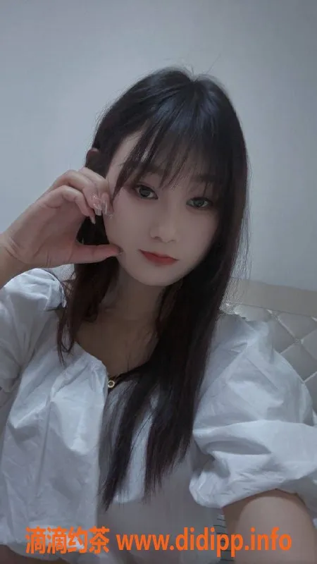 北京楼凤资源信息,北沙滩嫩妹语舒，批发内衣12Z起