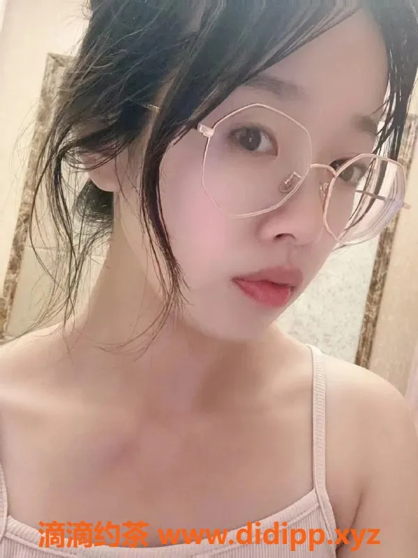 成都楼凤-暖暖网课裸聊车，超值课时费等你来！