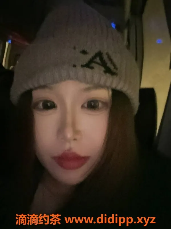 广州楼凤资源信息,天河大奶牛：御姐舌吻8P体验