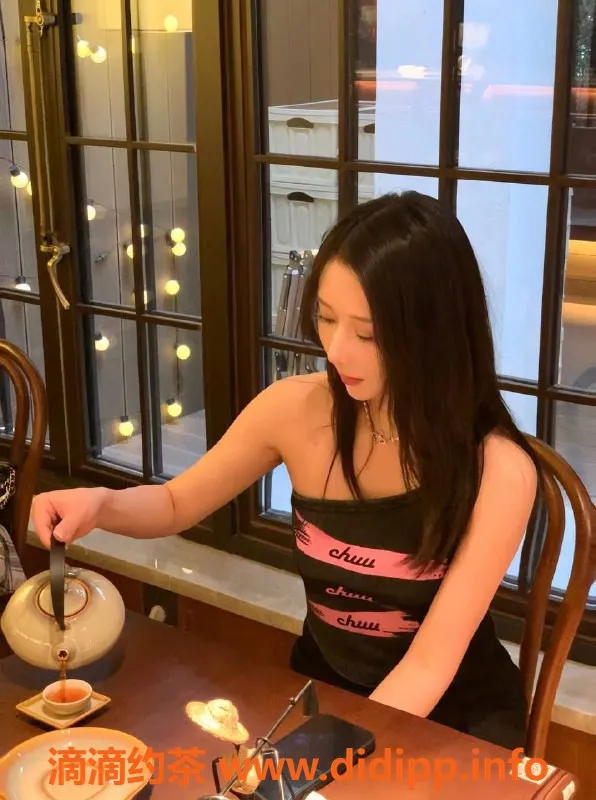 北京楼凤-朝阳小关，165cm C罩杯，24岁女友系伴侣