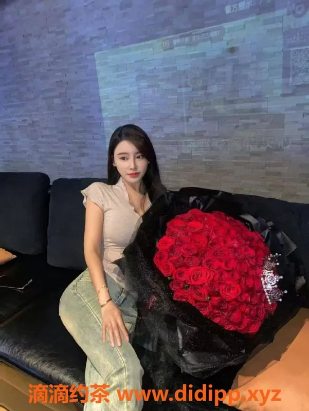 上海楼凤资源信息,闵行26岁赵亦舒，164cm C罩杯，800元60分钟服务！