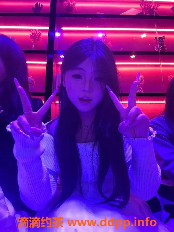 成都楼凤资源信息,成华区兔兔，身高160，体重98，服务优质