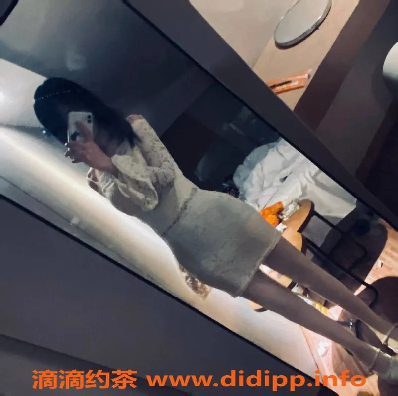 成都楼凤资源信息,成都成华区佳雨，165cm白皙大长腿，强烈推荐！