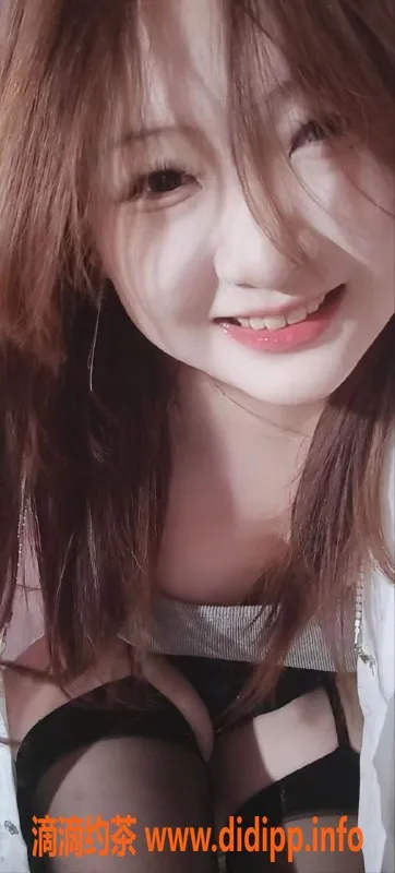 杭州楼凤-上城雨晴，18岁C杯尤物，600元45分钟服务