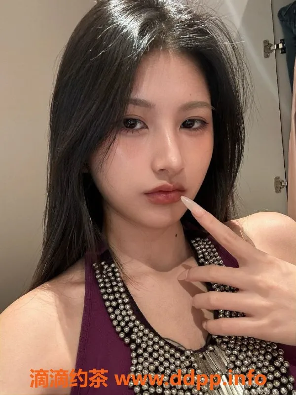 广州楼凤-黄埔小燕嫩妹，5P鸳鸯浴服务最赞！