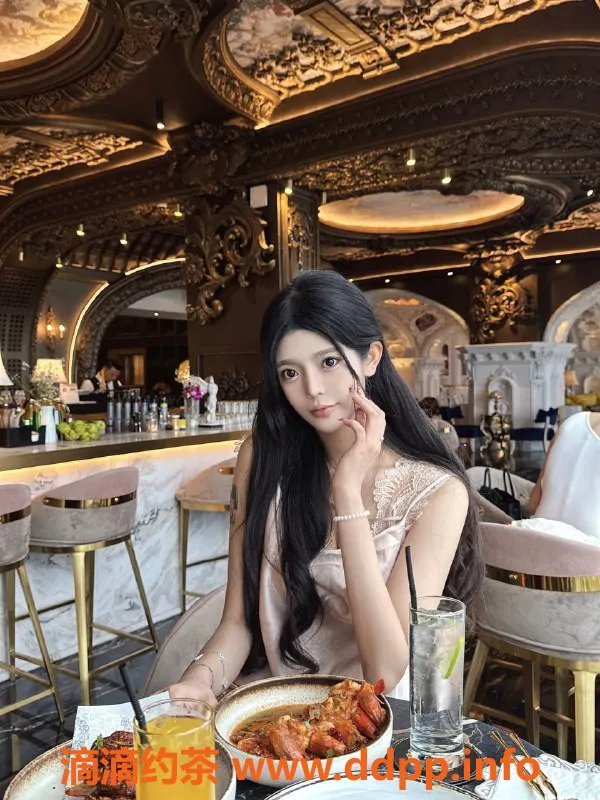 上海楼凤资源信息,闵行璐璐，23岁，身高170，口交及陪🛀服务