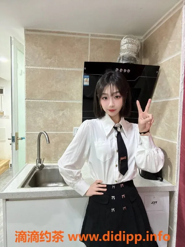 广州楼凤资源信息,白云嫩妹芊芊，夜课舌吻体验优质