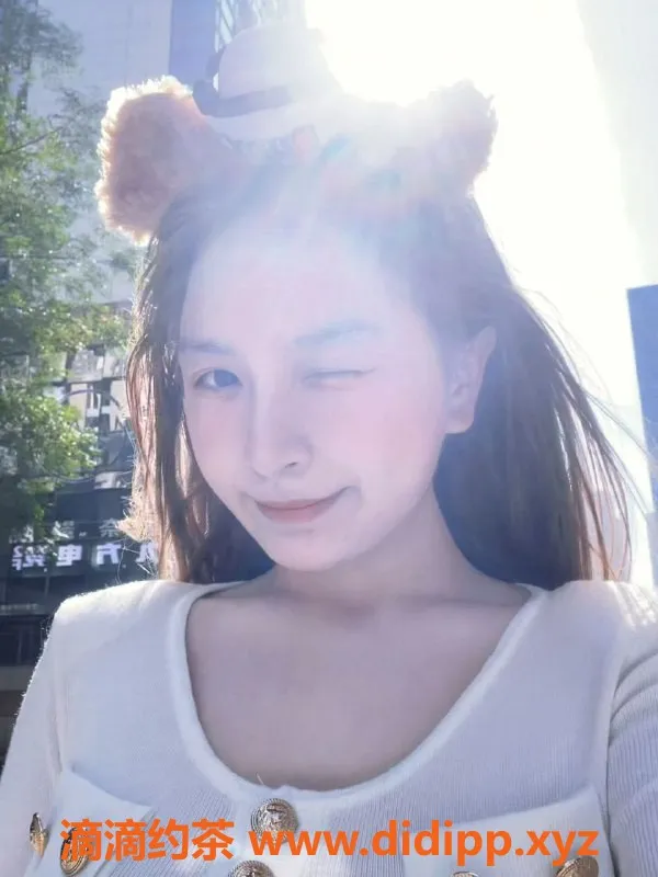 广州楼凤资源信息,上门嫩妹泡芙，20P享受SM与舌吻服务