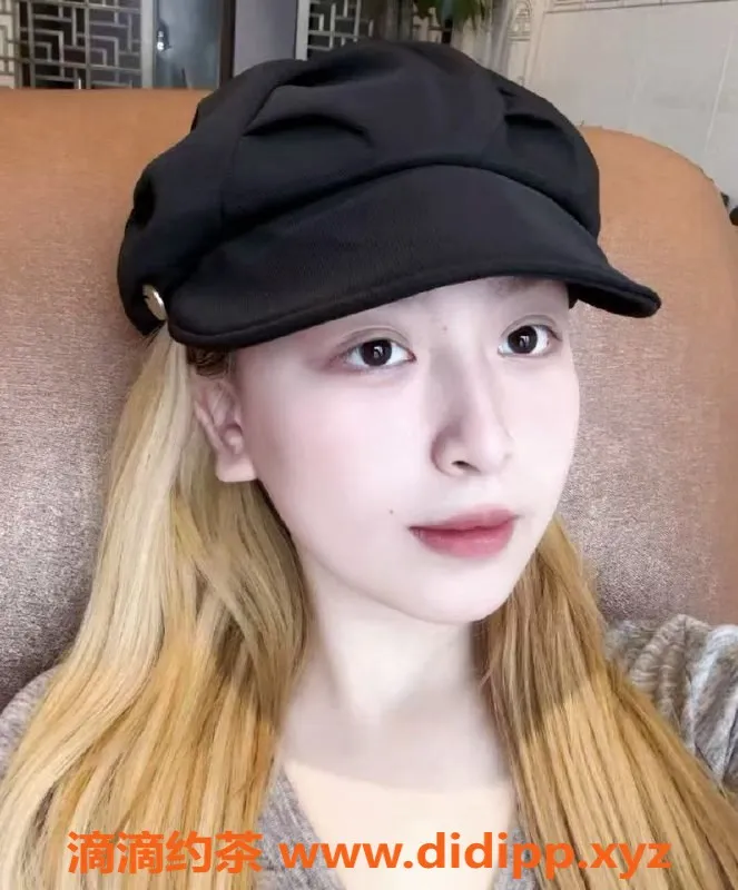 广州楼凤-上门嫩妹泡芙，20P享受SM与舌吻服务