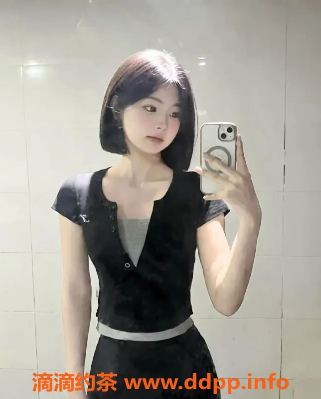 广州楼凤-广州白云20岁小嫩妹，身高165cm，茶水费500起