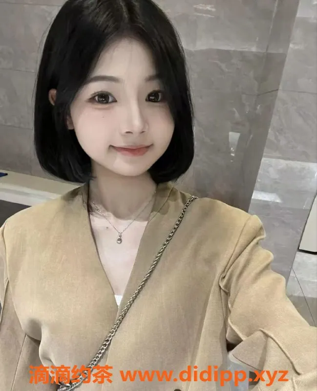 广州楼凤资源信息,广州白云20岁小嫩妹，身高165cm，茶水费500起