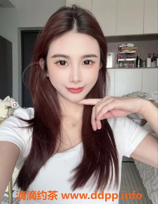 上海楼凤-徐汇佳怡，165cmC胸，1200元起，服务多样