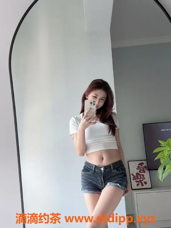 上海楼凤资源信息,徐汇佳怡，165cmC胸，1200元起，服务多样