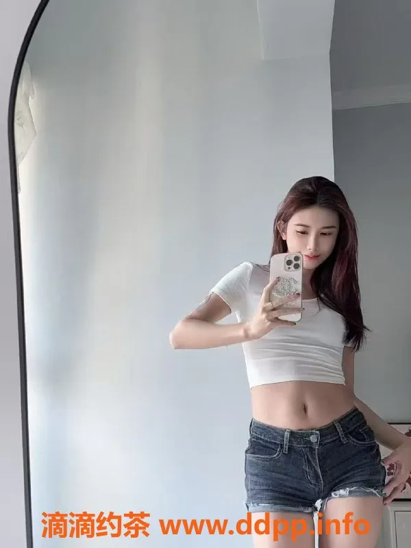 上海楼凤-徐汇佳怡，165cmC胸，1200元起，服务多样