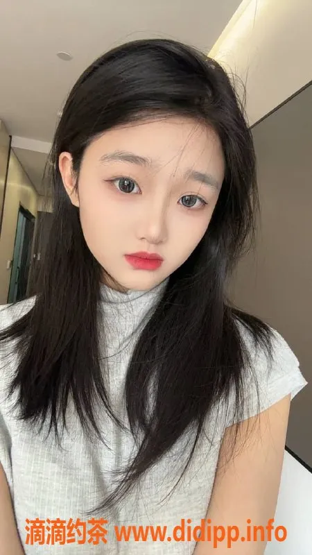 杭州楼凤-拱墅区香奈尔，900元服务，工兵福利名额有限