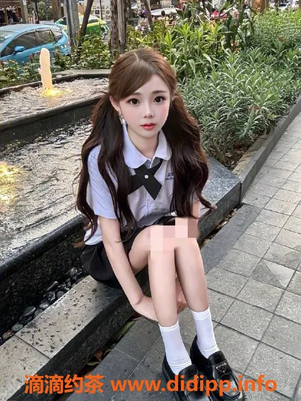 广州楼凤-海珠小蜜蜂，8P嫩妹鸳鸯浴等你来体验