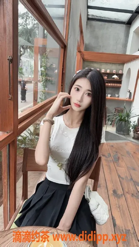 厦门楼凤-厦门思明区栗吱吱，168cm身高，600元起享私密服务