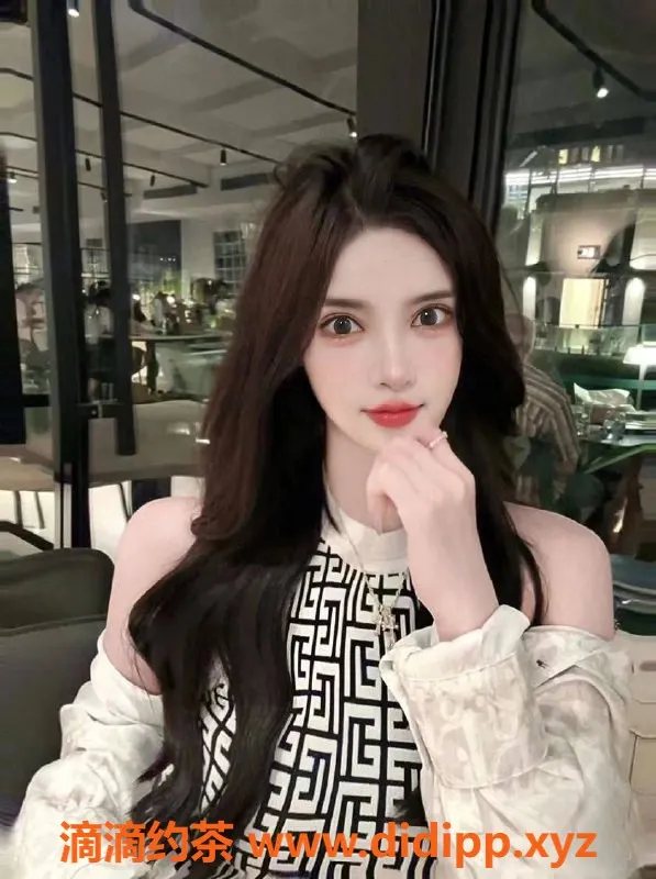 深圳楼凤-南山美艳JK秘书，168CM完美身材，诱惑体验等你来！