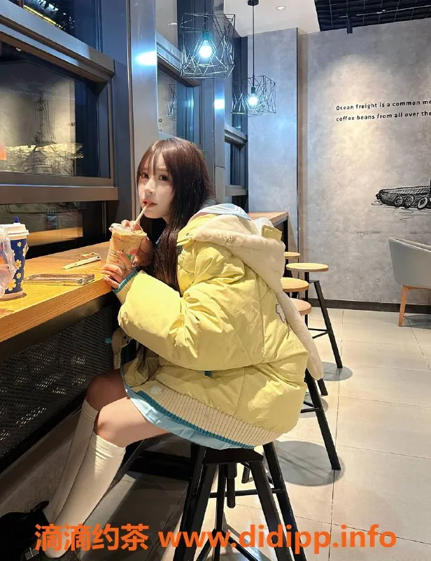 杭州楼凤-拱墅嫩妹乔欣儿，1000元私密服务等你来体验！