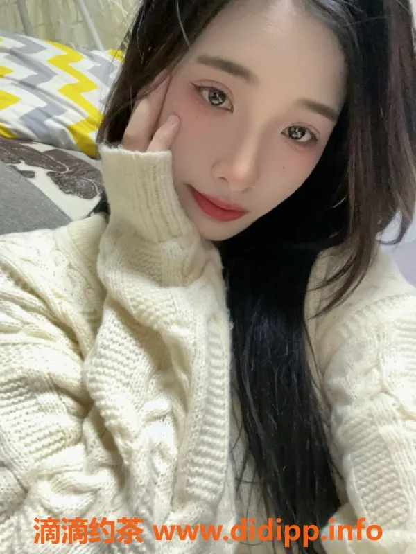 成都楼凤资源信息,锦江区结衣，嫩妹车6P，身材哇塞，收费10pp