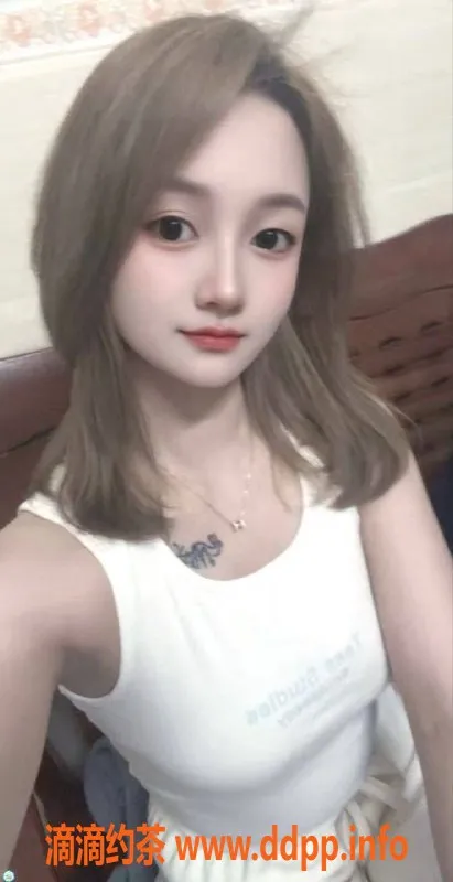 广州楼凤-天河李依桐，人妻优雅体验，600元/次