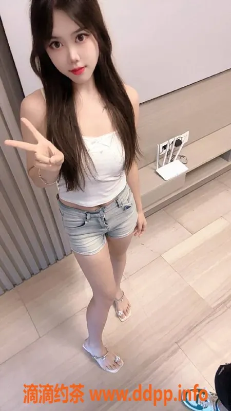 广州楼凤-天河小妲己，优质洗吹做服务只需700P