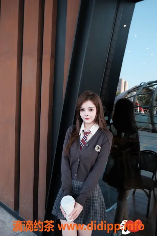 广州楼凤-白云彤彤，性感御姐，夜课7P等你来体验