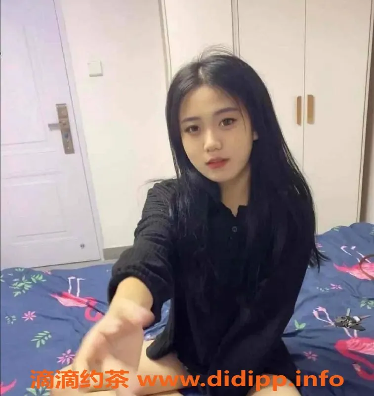 西安楼凤-西安清纯嫩妹喜欢，课费600/次