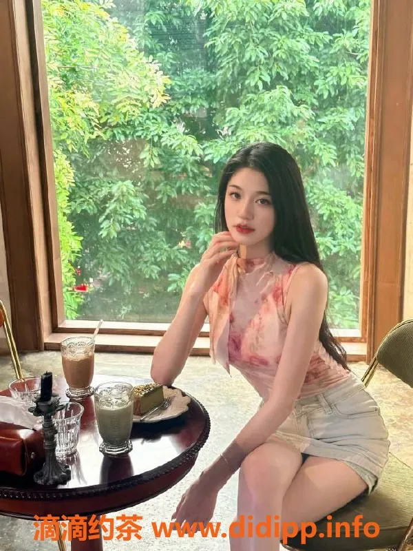 广州楼凤资源信息,天河御姐雯雯子，25PP大胸魅力无限