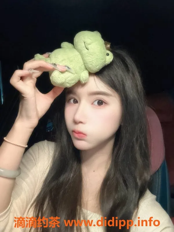 广州楼凤-广州番禺兔兔，价格700p起，服务超赞！