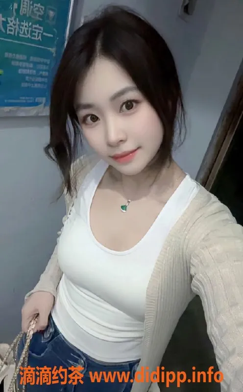 深圳楼凤资源信息,龙华可欣，23岁，163cm，48kg，600元40分钟